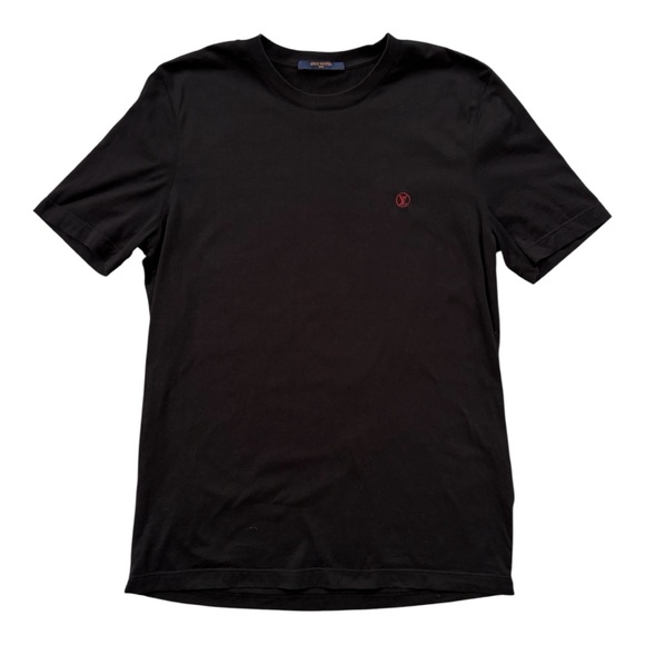 Louis Vuitton
Black‎ T-shirt 
Second hand size XL - Picture 1 of 8
